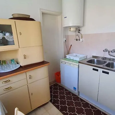 In Zamardi/balaton 20318 Appartamento