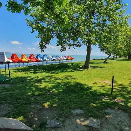 In - Balaton 20318 Zamárdi