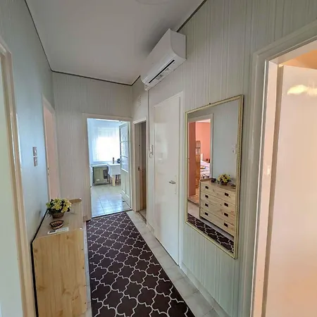 In - Balaton 20318 Apartament *